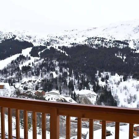 Apartment 4 Pieces Pour 6 Pers, Parking Et Balcon A Meribel - Fr-1-180-652 Les Allues