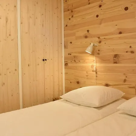 4 Pieces Pour 6 Pers, Parking Et Balcon A Meribel - Fr-1-180-652 Apartment Les Allues
